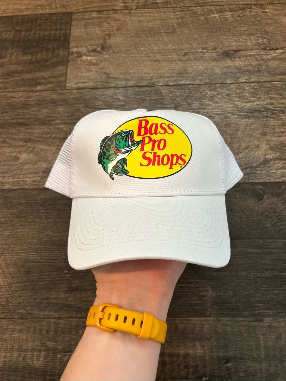 NWOT Bass Pro Shops White Adjustable Mesh Snapback Hat